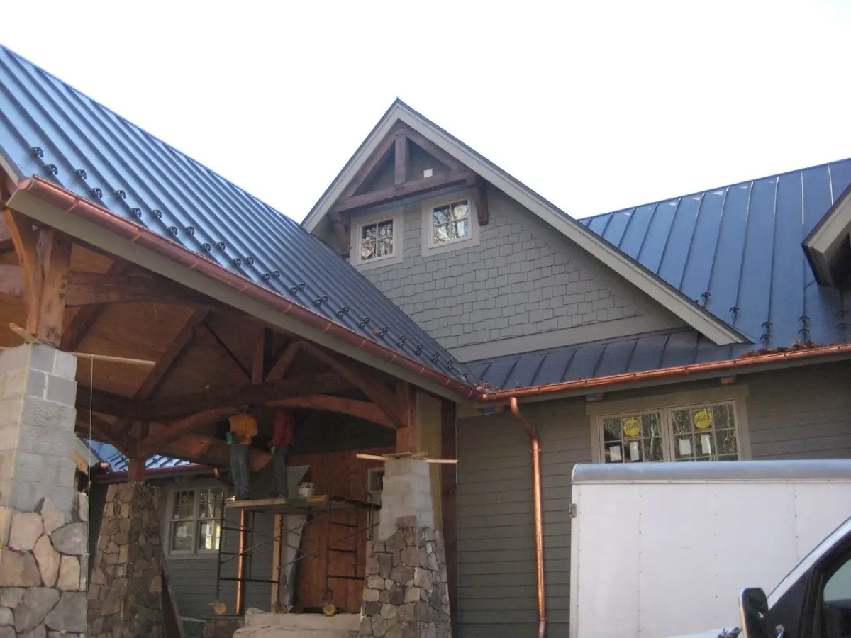 Craftsman Roofing team delivering quality roofing work in Fuller Park